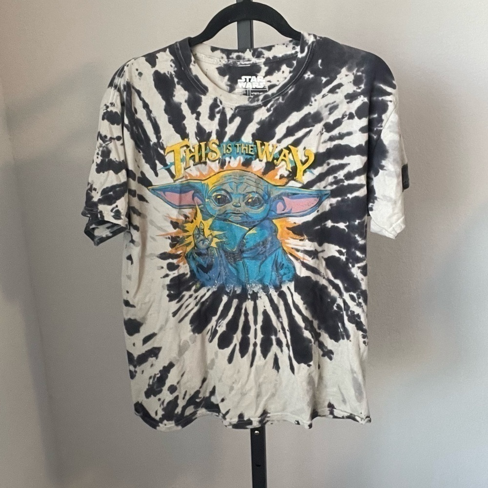 Star Wars "This Is The Way" Mandalorian Baby Yoda Tie Dye Men’s T-Shirt Size Med